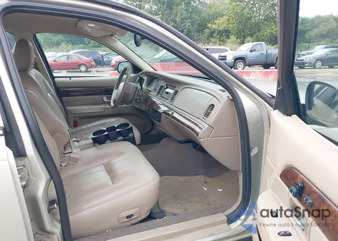 2005 Mercury Grand Marquis Ls/Lse z USA, uszkodzony, nr VIN 2MEHM75W05X629701